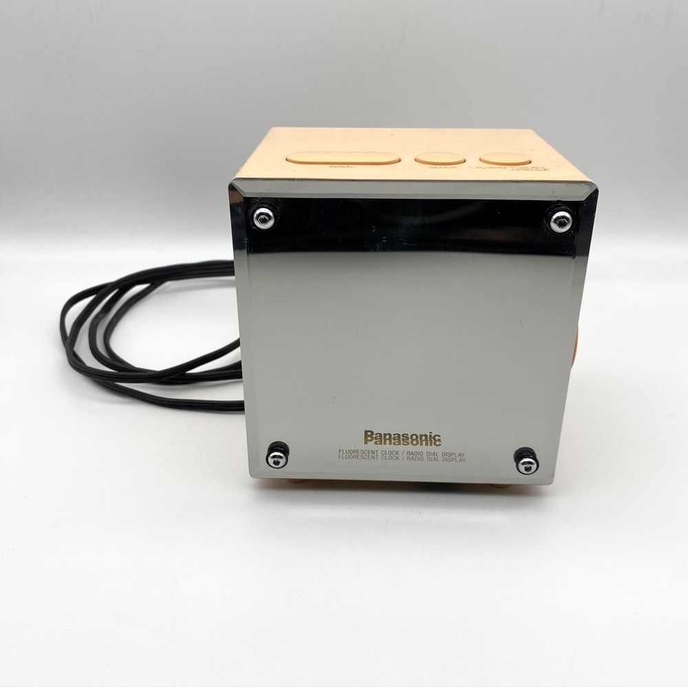 1980s Panasonic 5” Pink Fluorescent Clock Radio Dial Display Cube Mirror Front